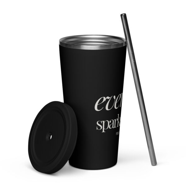 Insulated tumbler with a straw - Image 8